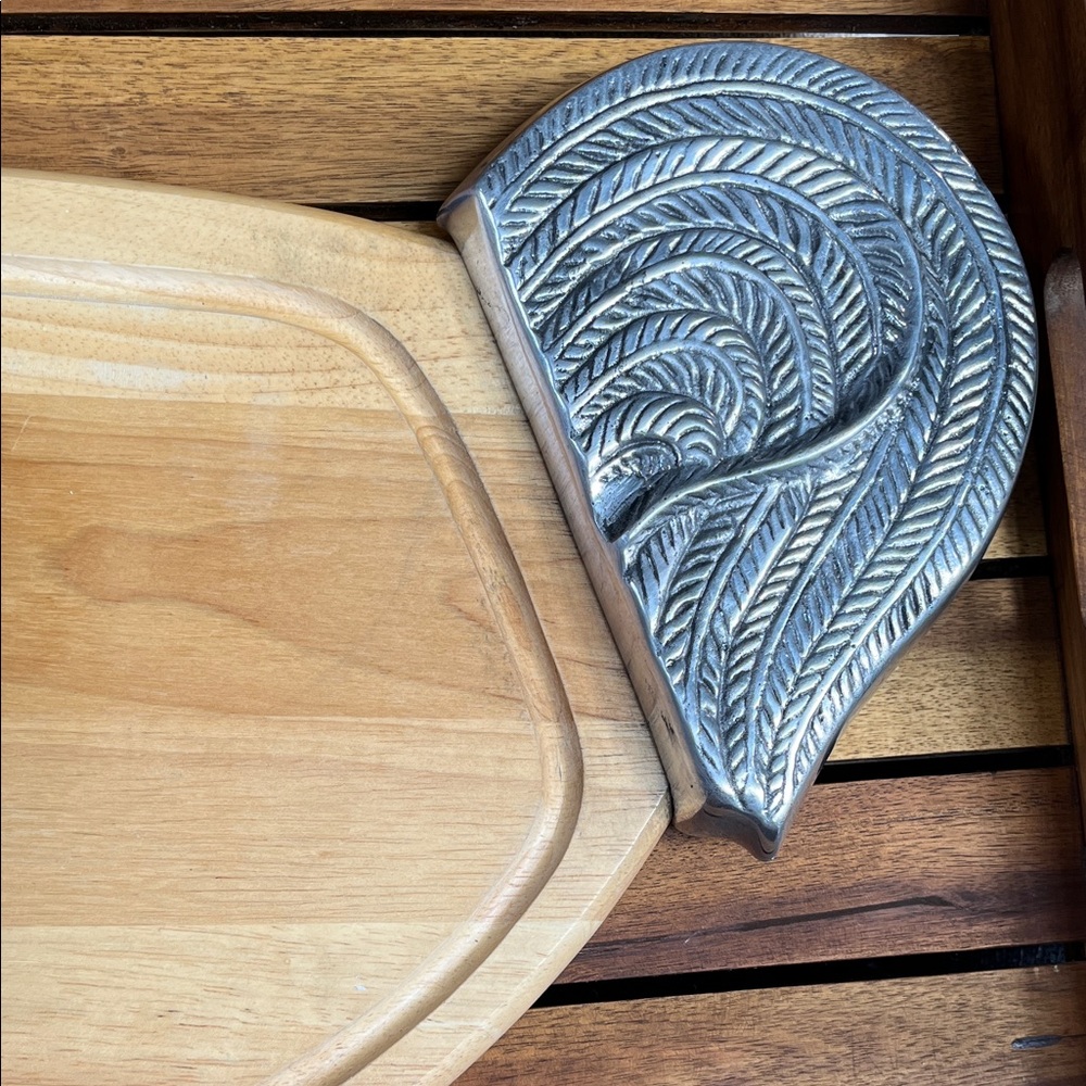 Rooster-Shaped Serving & Cutting Board in Natural Wood with Pewter Accents - Picture 4 of 9